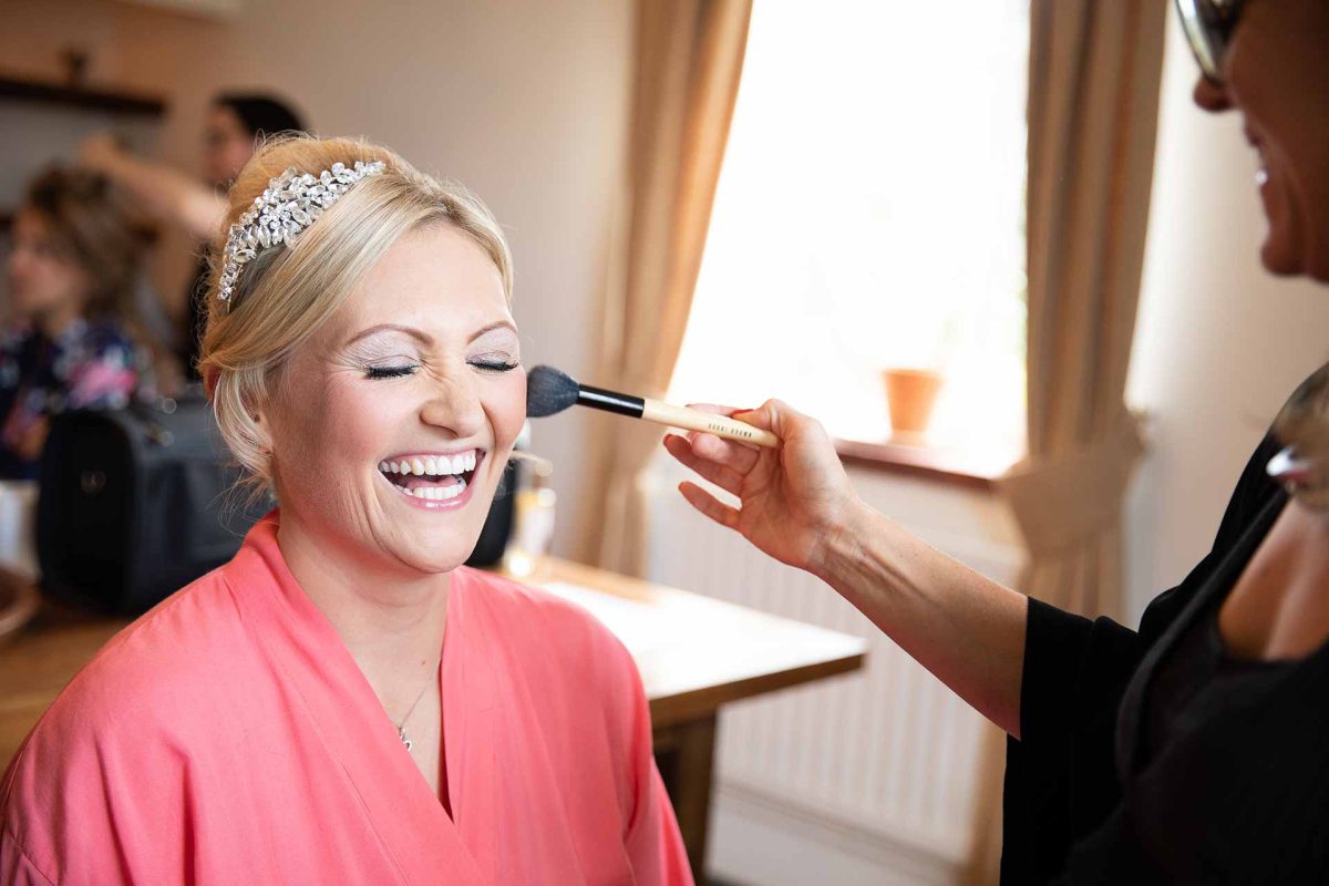 Find What An Expert Has To Say On The Bridal Makeup Artist